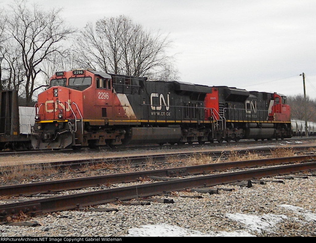 CN 2296